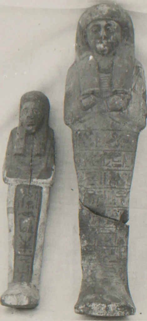 An illustration from Selective catalogue of Egyptian antiquities from the collection of Sayed Pasha Khashaba, Assiut, Upper Egypt William C. Hayes, 1931, leaf 61