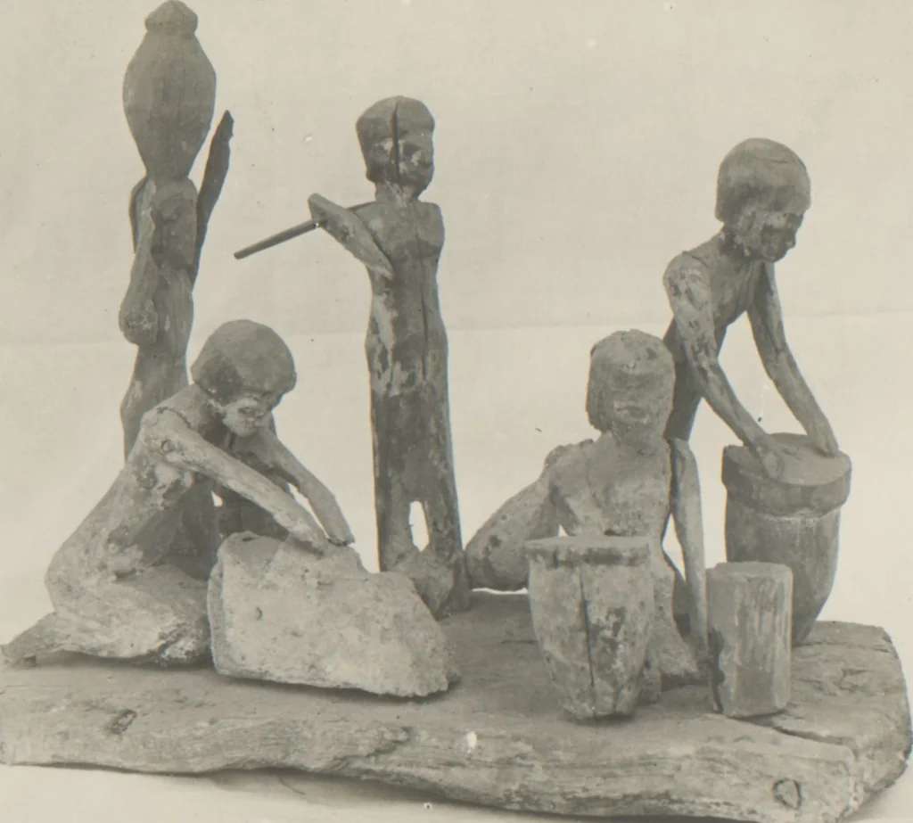An illustration from Selective catalogue of Egyptian antiquities from the collection of Sayed Pasha Khashaba, Assiut, Upper Egypt William C. Hayes, 1931, leaf 67