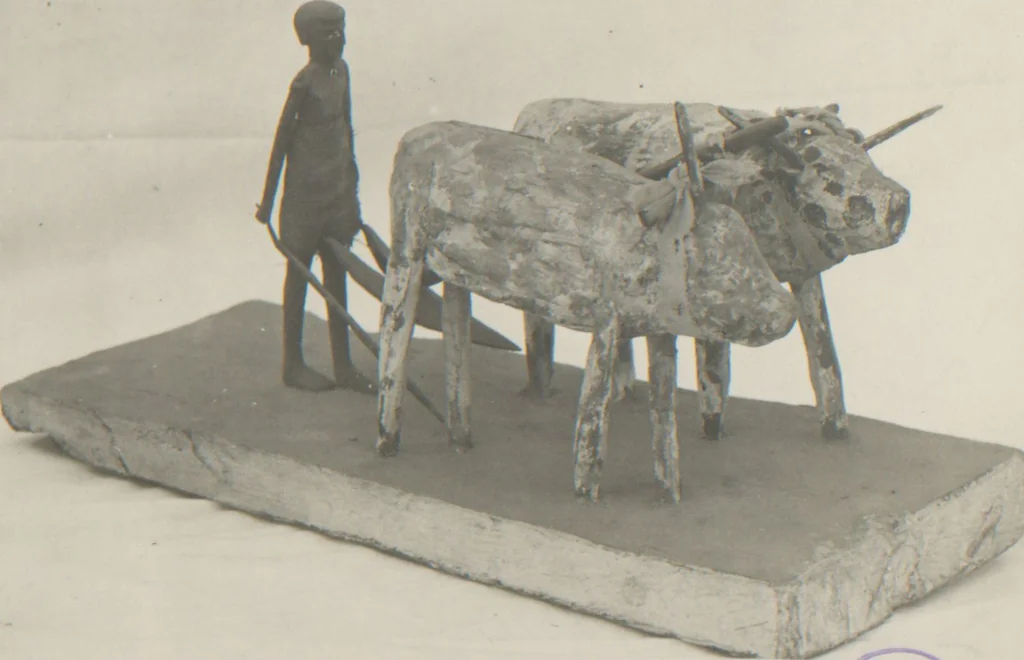 An illustration from Selective catalogue of Egyptian antiquities from the collection of Sayed Pasha Khashaba, Assiut, Upper Egypt William C. Hayes, 1931, leaf 68