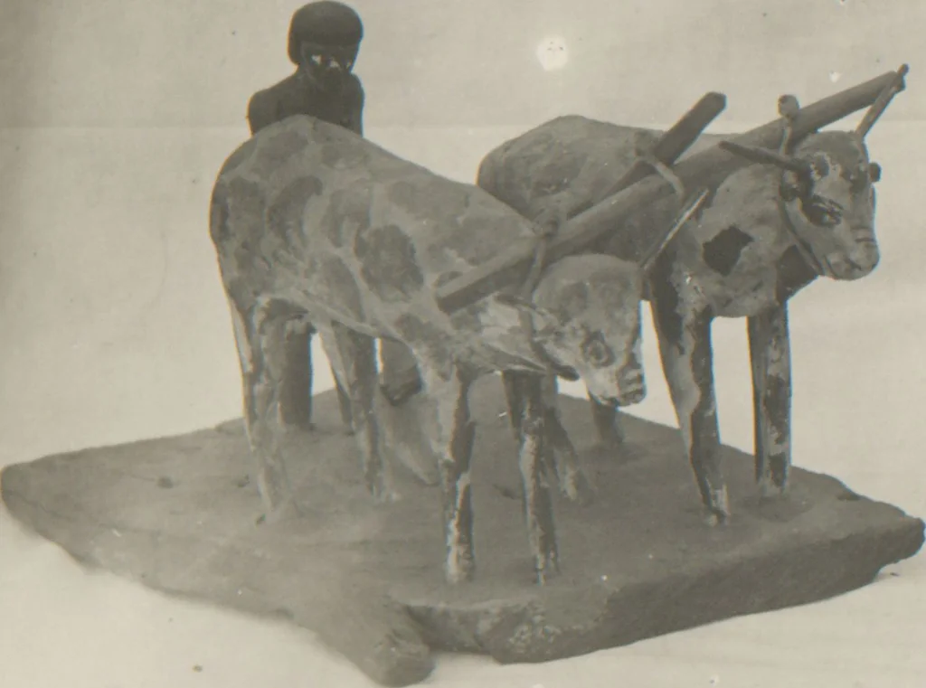 An illustration from Selective catalogue of Egyptian antiquities from the collection of Sayed Pasha Khashaba, Assiut, Upper Egypt William C. Hayes, 1931, leaf 68