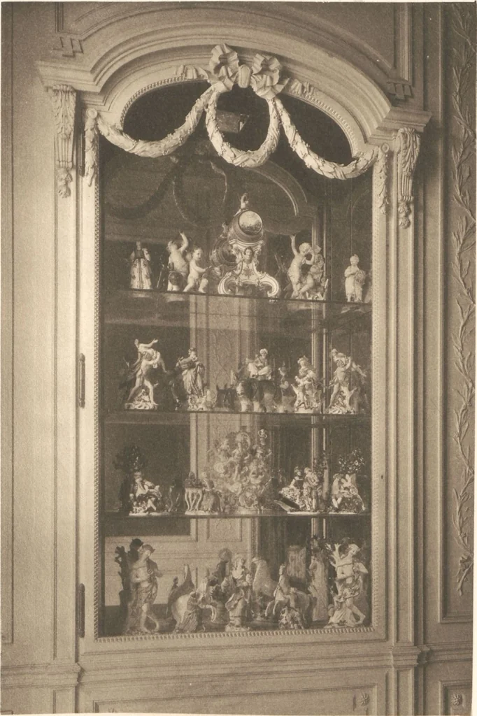 An illustration from Some works of art in the possession of George A. Cooper at 26 Grosvenor Square / Francis Bennett-Goldney, F.S.A, 1903, leaf 157