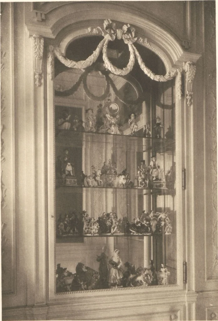 An illustration from Some works of art in the possession of George A. Cooper at 26 Grosvenor Square / Francis Bennett-Goldney, F.S.A, 1903, leaf 170