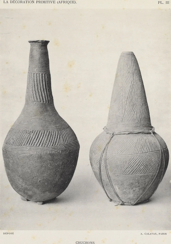 An illustration from La decoration primitive : Afrique : quarante-deux planches accompagnées d'une préface et d'une table descriptive / P.-C. Lepage, 1922, leaf 18