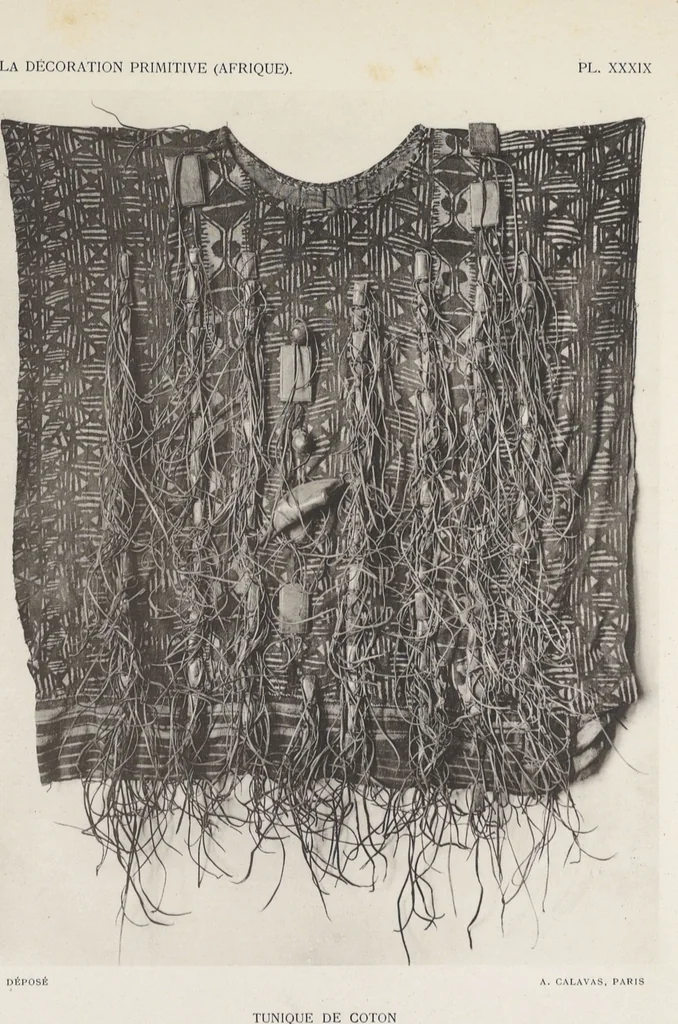 An illustration from La decoration primitive : Afrique : quarante-deux planches accompagnées d'une préface et d'une table descriptive / P.-C. Lepage, 1922, leaf 90