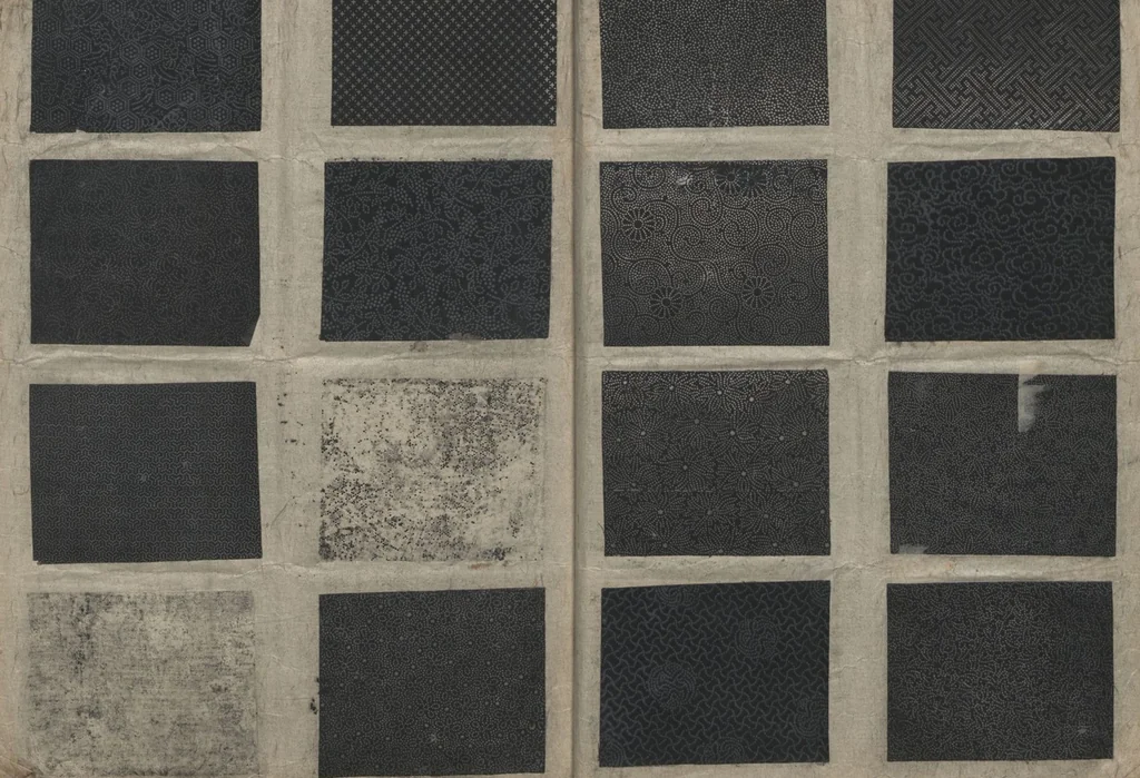 An illustration from Book of Designs (Kame jirushi Shin Komon hon chō 亀印 新小紋本帳 ), 1680, leaf 12