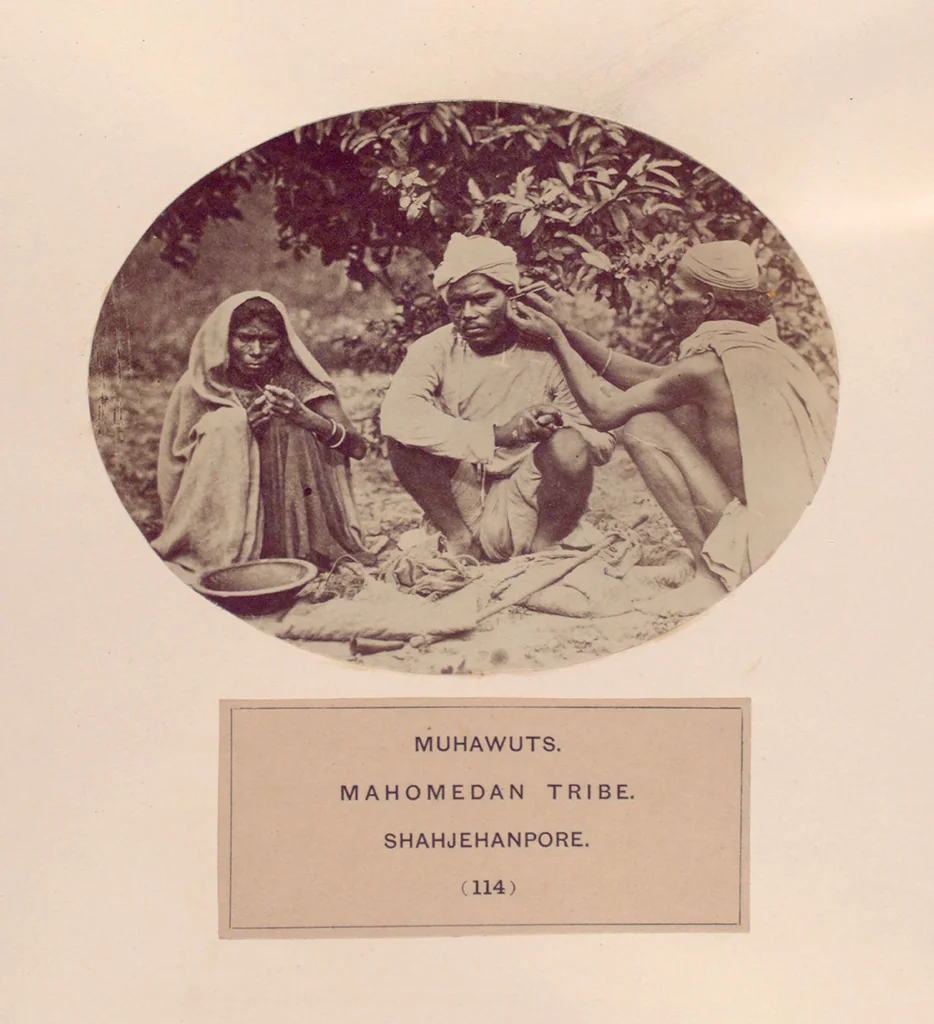 An illustration from The people of India : A series of photographic illustrations, with descriptive letterpress, of the races and tribes of Hindustan, originally prepared under the authority of the government of India, and reproduced, 1868, leaf 121
