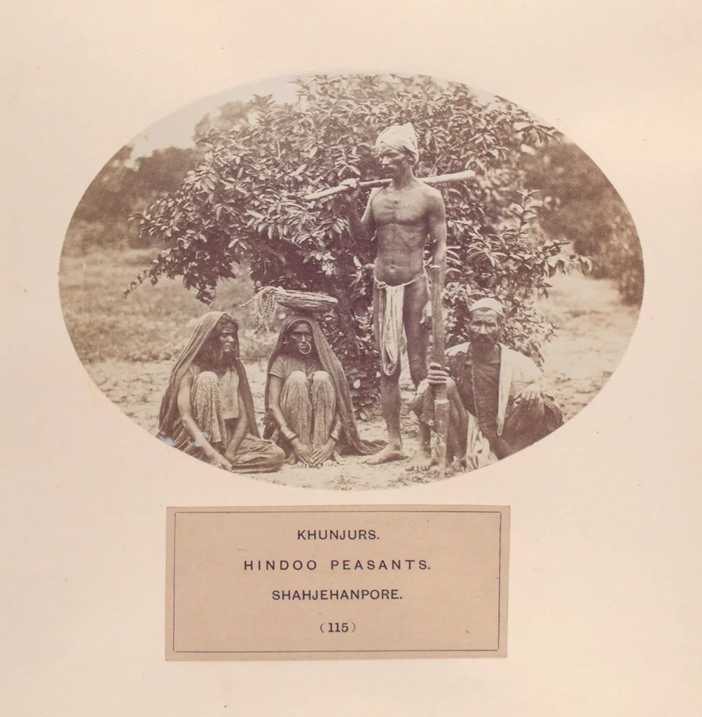 An illustration from The people of India : A series of photographic illustrations, with descriptive letterpress, of the races and tribes of Hindustan, originally prepared under the authority of the government of India, and reproduced, 1868, leaf 122