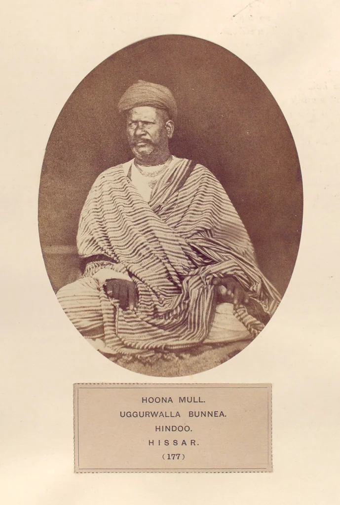 An illustration from The people of India : A series of photographic illustrations, with descriptive letterpress, of the races and tribes of Hindustan, originally prepared under the authority of the government of India, and reproduced, 1868, leaf 185