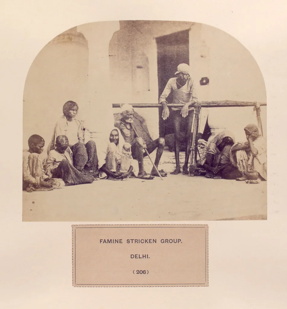 An illustration from The people of India : A series of photographic illustrations, with descriptive letterpress, of the races and tribes of Hindustan, originally prepared under the authority of the government of India, and reproduced, 1868, leaf 214