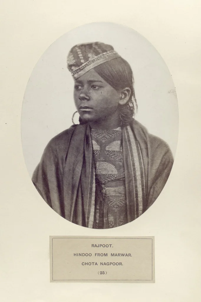 An illustration from The people of India : A series of photographic illustrations, with descriptive letterpress, of the races and tribes of Hindustan, originally prepared under the authority of the government of India, and reproduced, 1868, leaf 28