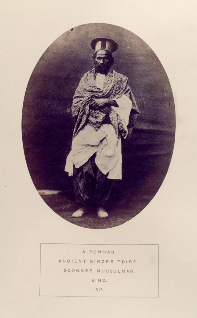 An illustration from The people of India : A series of photographic illustrations, with descriptive letterpress, of the races and tribes of Hindustan, originally prepared under the authority of the government of India, and reproduced, 1868, leaf 323