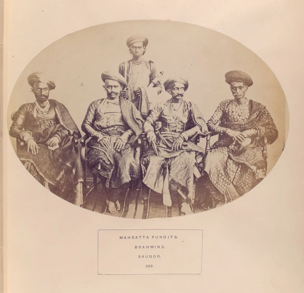 An illustration from The people of India : A series of photographic illustrations, with descriptive letterpress, of the races and tribes of Hindustan, originally prepared under the authority of the government of India, and reproduced, 1868, leaf 376
