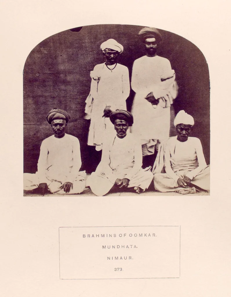 An illustration from The people of India : A series of photographic illustrations, with descriptive letterpress, of the races and tribes of Hindustan, originally prepared under the authority of the government of India, and reproduced, 1868, leaf 390
