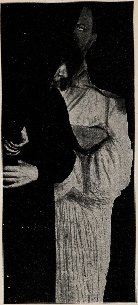 An illustration from Phenomena of materialisation : a contribution to the investigation of mediumistic teleplastics / by Baron von Schrenck Notzing ; translated by E.E. Fournier d'Albe., 1923, leaf 380
