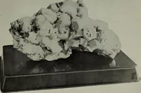 An illustration from A popular guide to minerals : with chapters on the Bement Collection of minerals in the American Museum of Natural History, and the development of mineralogy (1912)