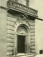 An illustration from Dekorative skvlptvr: figvr, ornament, architektvrplastik avs den havptepochen der kvnst (1910)