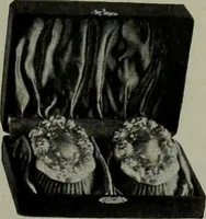 An illustration from 1905 catalogue : the gold and silversmiths (1905)