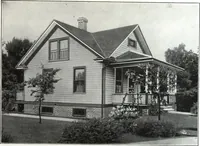 Picture 88 of 221 from A plan book of Harris homes. (1918), leaf 51