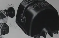 An illustration from Crouse-Hinds imperial arc headlights and imperial incandescent headlights. (1916)