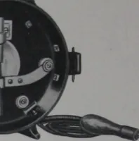 An illustration from Crouse-Hinds imperial arc headlights and imperial incandescent headlights. (1916)