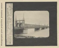 An illustration from Diapositifs sur verre pour projections. Photographies et Microphotographies (1912)