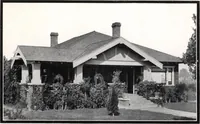An illustration from West coast bungalows (1913)