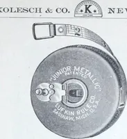 An illustration from Illustrated catalogue and price-list of drawing and tracing papers, sun print papers and equipments, drawing instruments and materials, surveying instruments, accessories, etc. / Kolesch & Company. (1907)