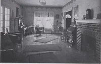An illustration from The famous fifty and other favorite homes (1916)