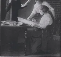 An illustration from The famous fifty and other favorite homes (1916)