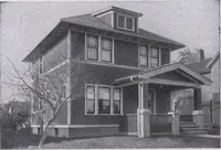 An illustration from The famous fifty and other favorite homes (1916)