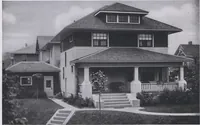 An illustration from The famous fifty and other favorite homes (1916)