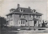 An illustration from Book A-7 of one hundred homes (1917)