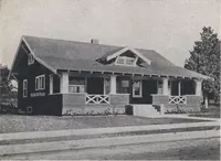 An illustration from Book A-7 of one hundred homes (1917)