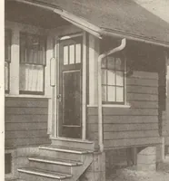An illustration from Lewis homes: homes of character (1922)