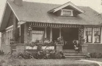 An illustration from Lewis homes: homes of character (1922)