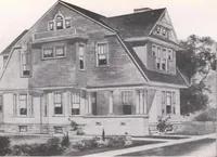 An illustration from Attractive homes (1912)