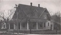 An illustration from Attractive homes (1912)