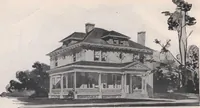 An illustration from Attractive homes (1912)