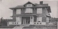 An illustration from Attractive homes (1912)