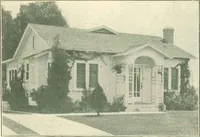 An illustration from Modern homes (1921)