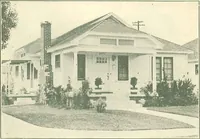 An illustration from Modern homes (1921)