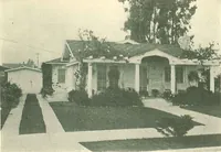 An illustration from Modern homes (1921)
