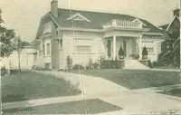 An illustration from Modern homes (1921)