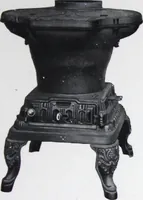 An illustration from Novelty stoves and ranges. (1914)