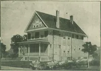 An illustration from Plans of modern homes, 320 (1913)