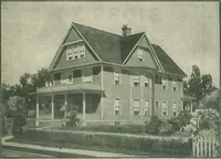 An illustration from Plans of modern homes, 320 (1913)