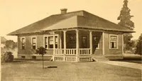 An illustration from Radford's Combined House and Barn Plan Book (1908)
