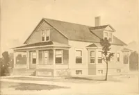 An illustration from Radford's Combined House and Barn Plan Book (1908)