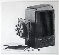 Picture 3 of 16 from The mutochrome for the production of colour designs. (1927), leaf 5