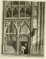 Picture 10 of 28 from The history and antiquities of the abbey and cathedral church of Gloucester : illustrated by a series of engravings of views, elevations, plans, and details of that edifice, with biographical anecdotes of eminent persons connected with the establishment (1829), leaf 22